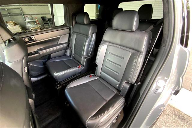 used 2024 Hyundai Santa Fe car, priced at $40,200