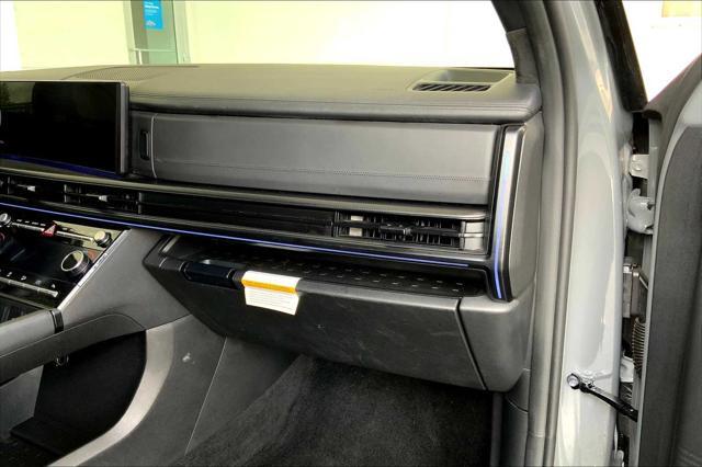 used 2024 Hyundai Santa Fe car, priced at $40,200