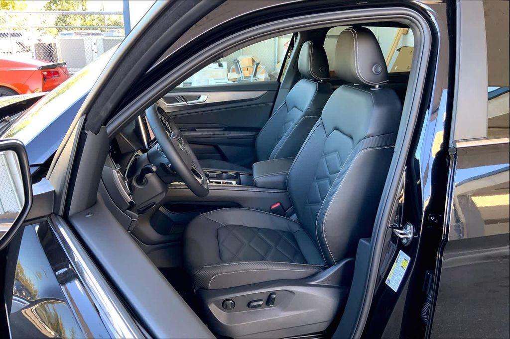 new 2026 Volkswagen Atlas Cross Sport car, priced at $44,899