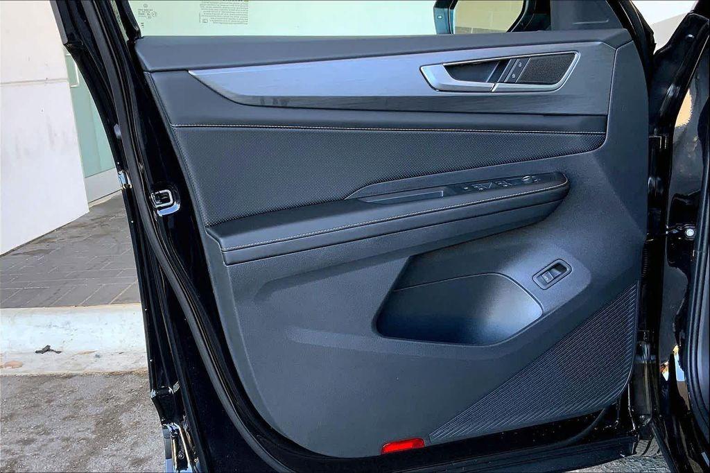 new 2026 Volkswagen Atlas Cross Sport car, priced at $44,899