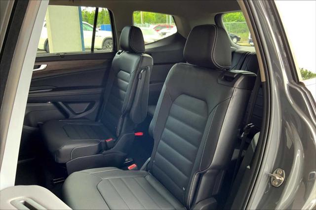 new 2025 Volkswagen Atlas car, priced at $50,535