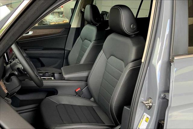 new 2025 Volkswagen Atlas car, priced at $50,535