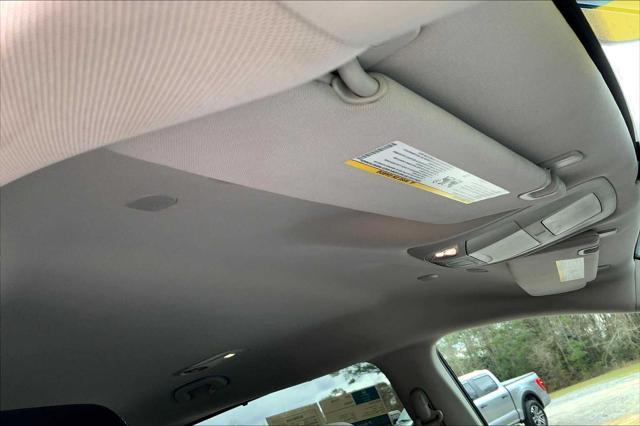 used 2023 Chrysler Pacifica car, priced at $25,400