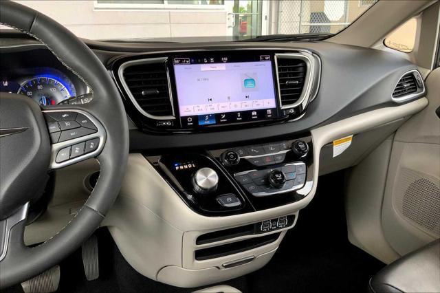 used 2023 Chrysler Pacifica car, priced at $24,983