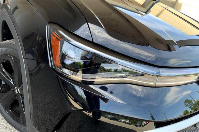 new 2025 Volkswagen Taos car, priced at $38,083