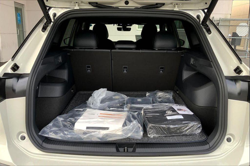 new 2026 Volkswagen Tiguan car, priced at $40,232