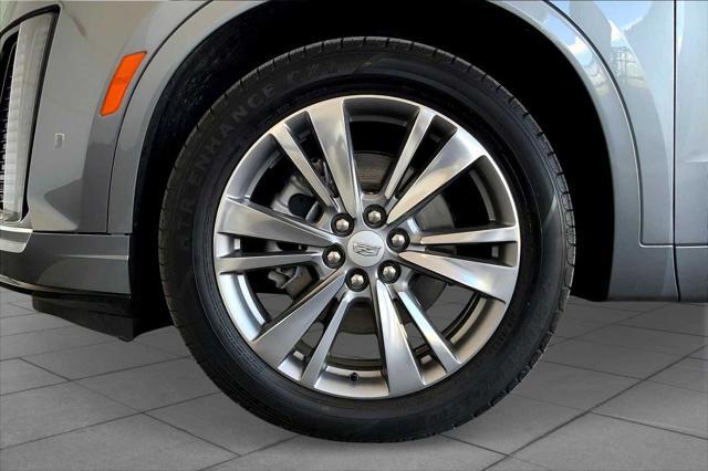 used 2022 Cadillac XT6 car, priced at $31,999