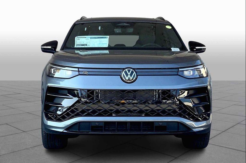 new 2025 Volkswagen Tiguan car, priced at $37,067