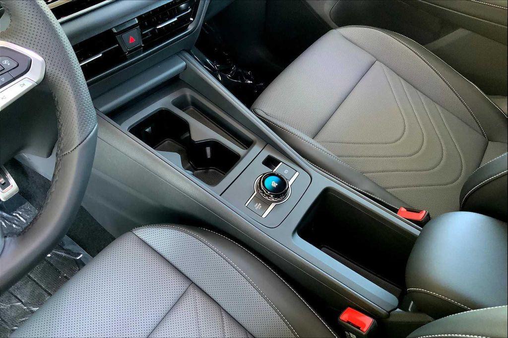 new 2025 Volkswagen Tiguan car, priced at $37,067