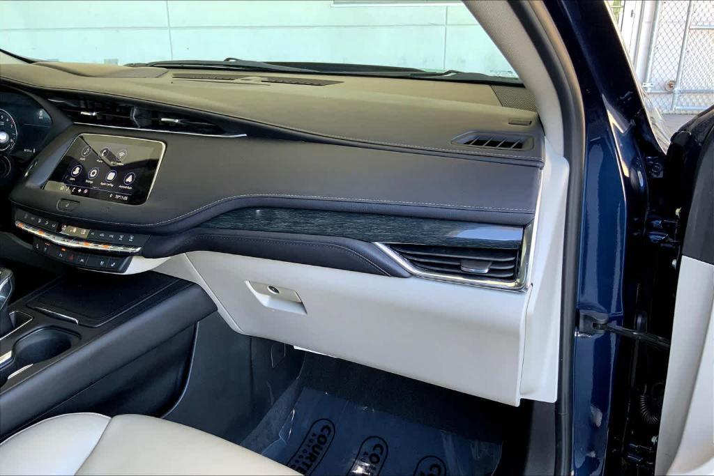 used 2019 Cadillac XT4 car, priced at $22,999