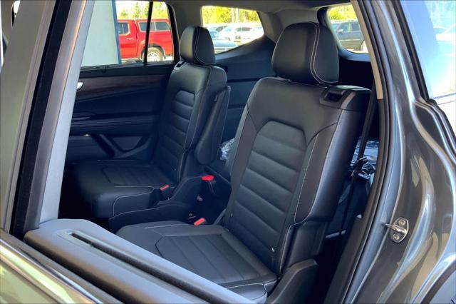 new 2025 Volkswagen Atlas car, priced at $50,189
