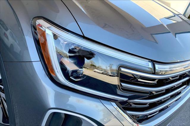 new 2025 Volkswagen Atlas car, priced at $50,189