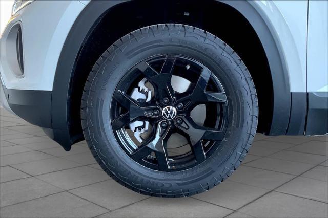 new 2025 Volkswagen Atlas car, priced at $47,734