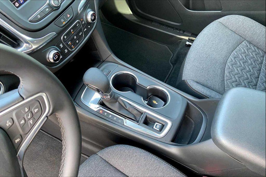 used 2023 Chevrolet Equinox car, priced at $21,899