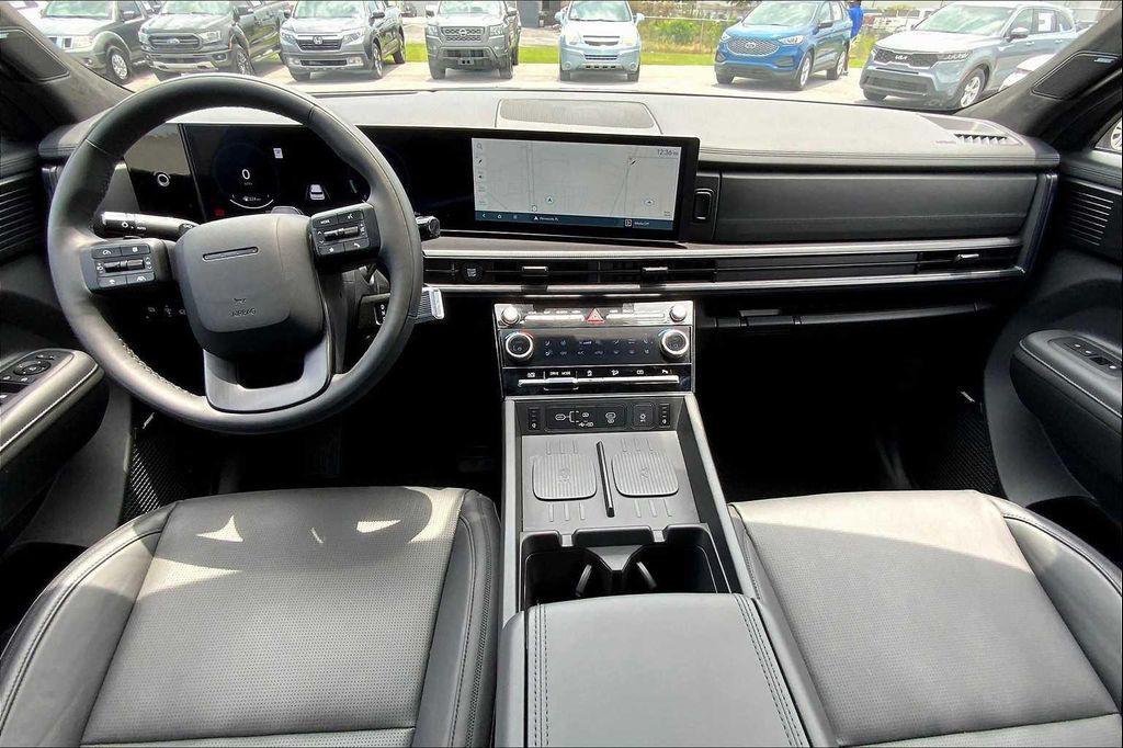 used 2025 Hyundai Santa Fe car, priced at $38,417