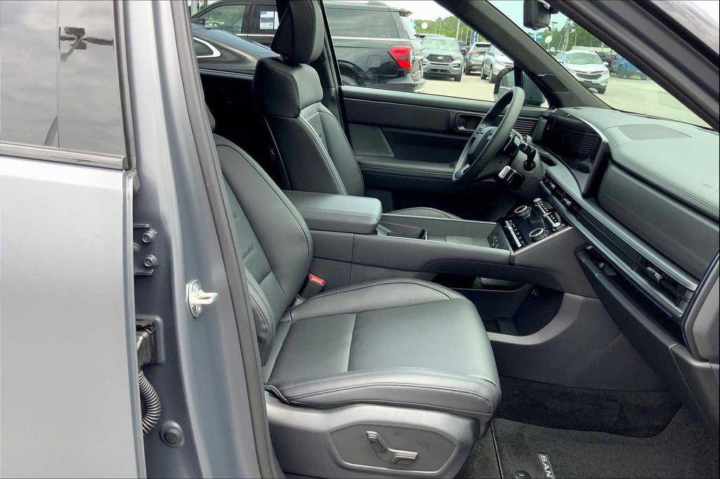 used 2025 Hyundai Santa Fe car, priced at $38,417