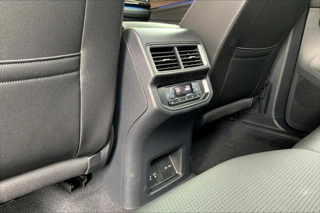 new 2025 Volkswagen Atlas car, priced at $54,262
