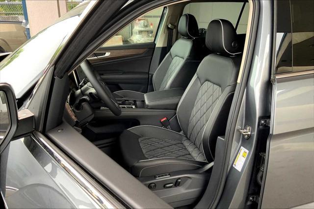 new 2025 Volkswagen Atlas car, priced at $54,262