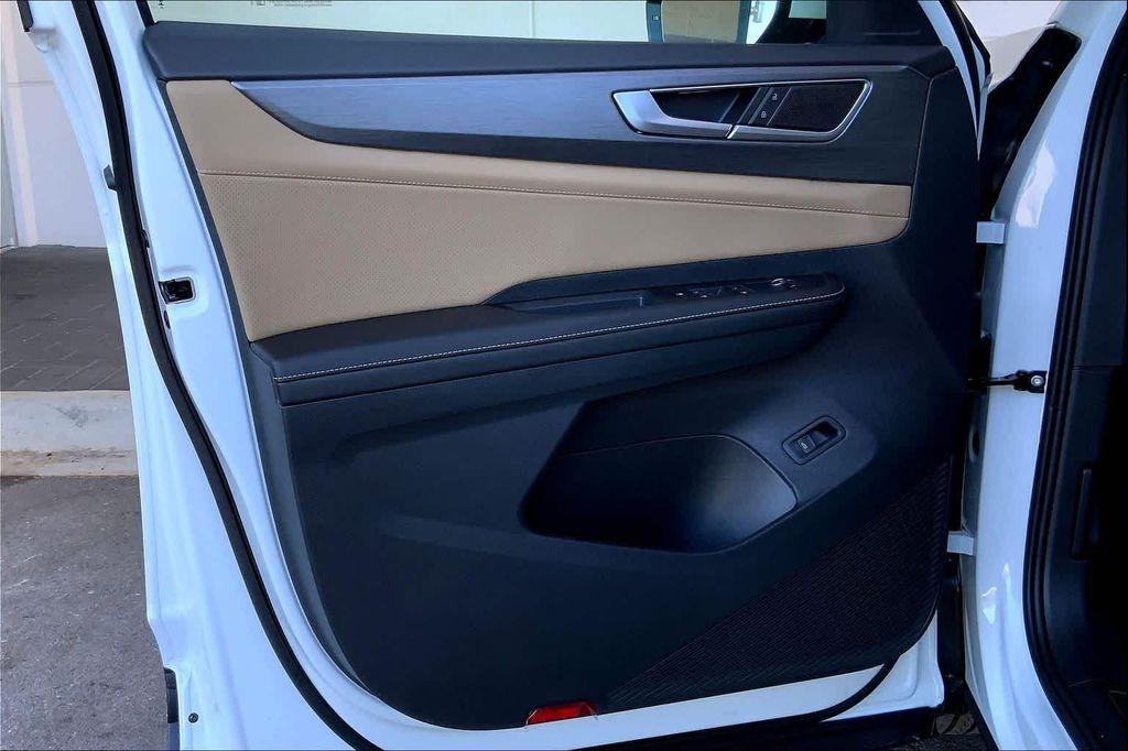 new 2026 Volkswagen Atlas Cross Sport car, priced at $45,744