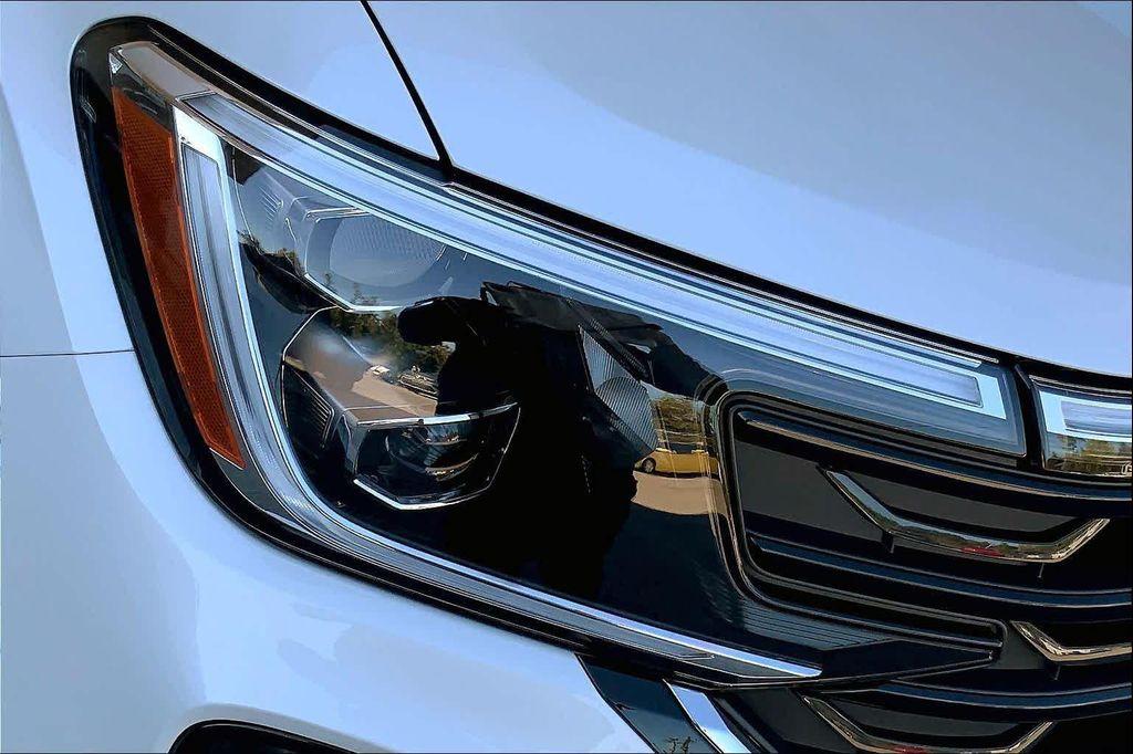 new 2026 Volkswagen Atlas Cross Sport car, priced at $45,744