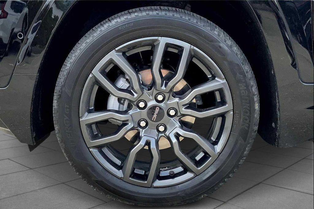 used 2024 GMC Terrain car, priced at $32,632