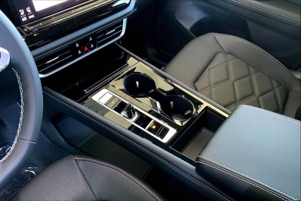 new 2026 Volkswagen Atlas car, priced at $46,744