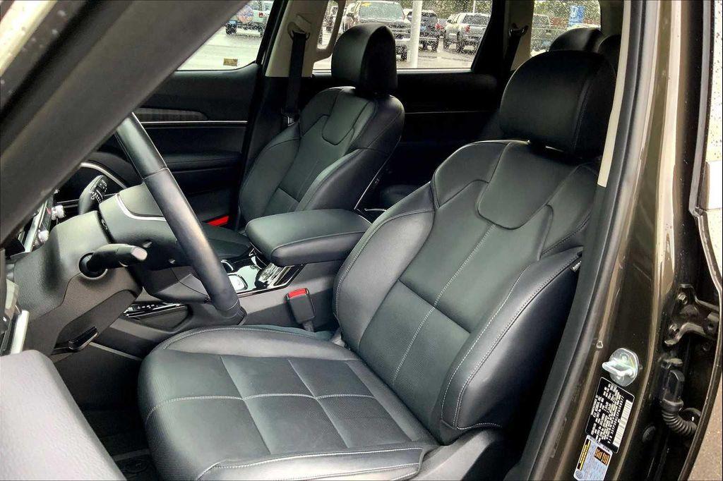 used 2023 Kia Telluride car, priced at $33,390