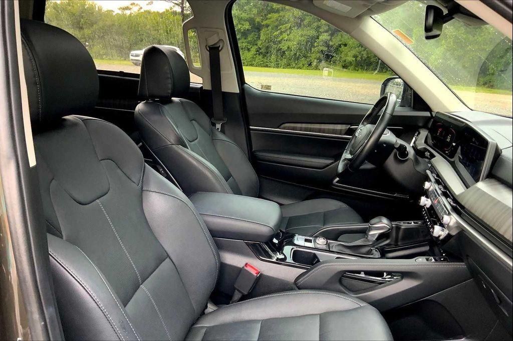 used 2023 Kia Telluride car, priced at $33,390