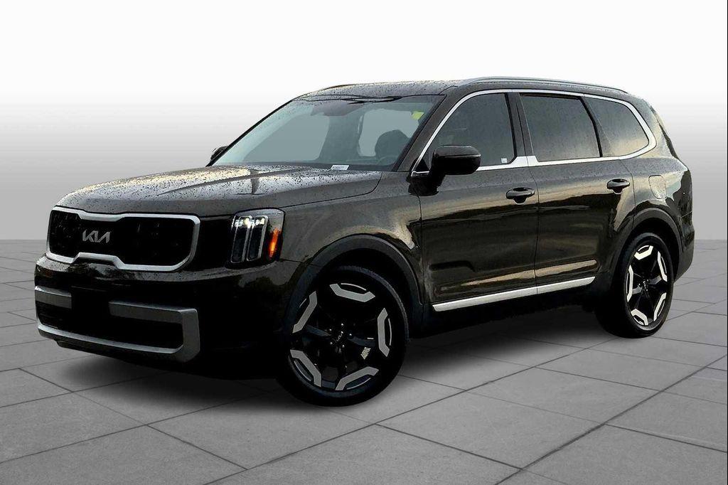 used 2023 Kia Telluride car, priced at $33,390