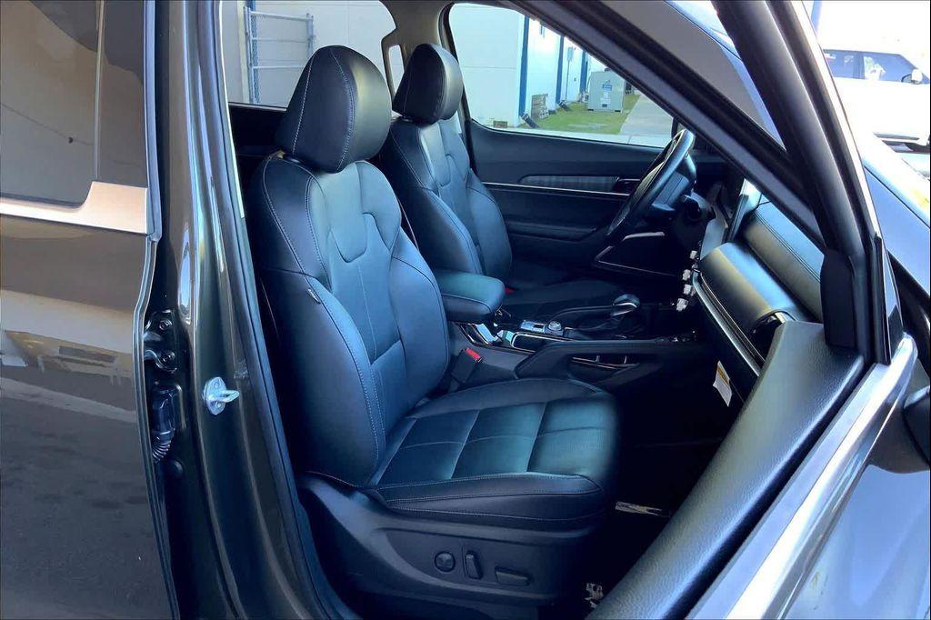 used 2023 Kia Telluride car, priced at $33,390