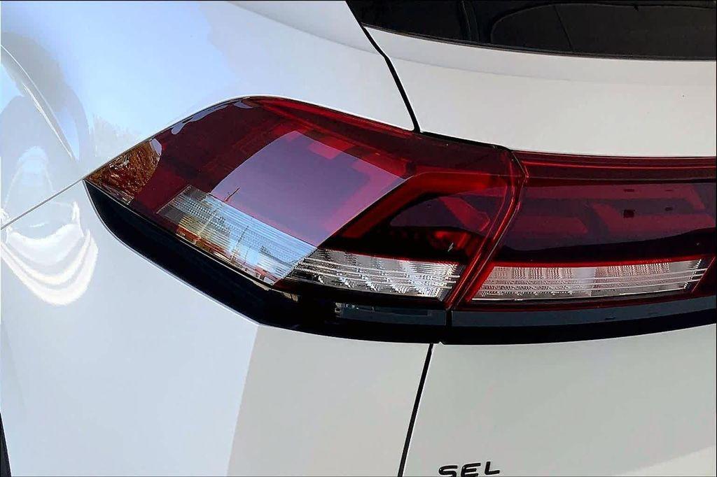 new 2026 Volkswagen Atlas Cross Sport car, priced at $51,718