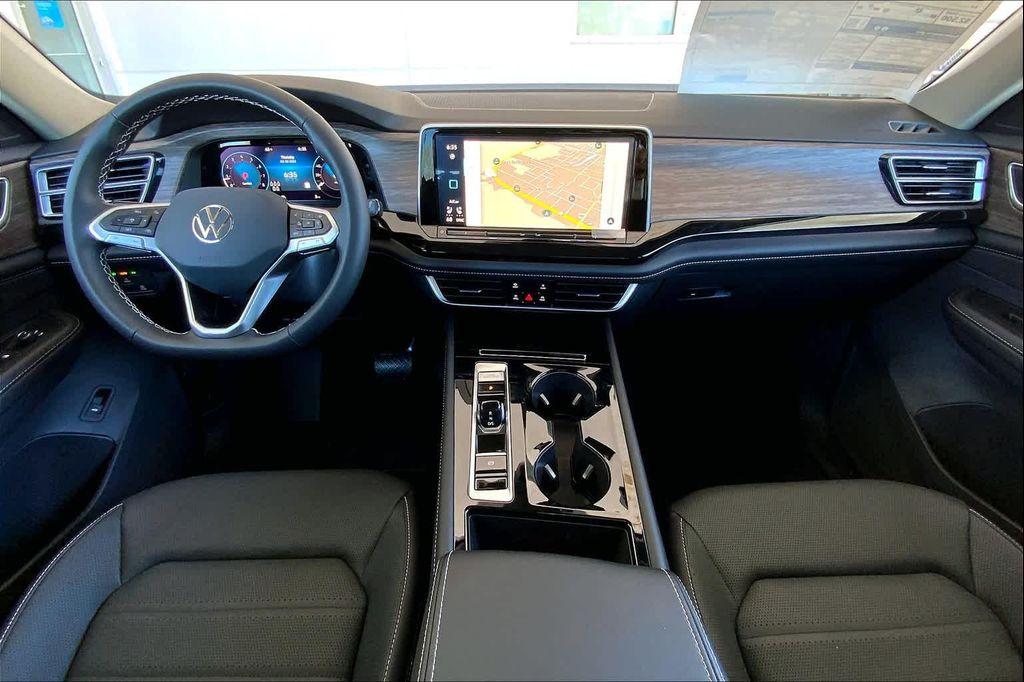 new 2025 Volkswagen Atlas car, priced at $49,878