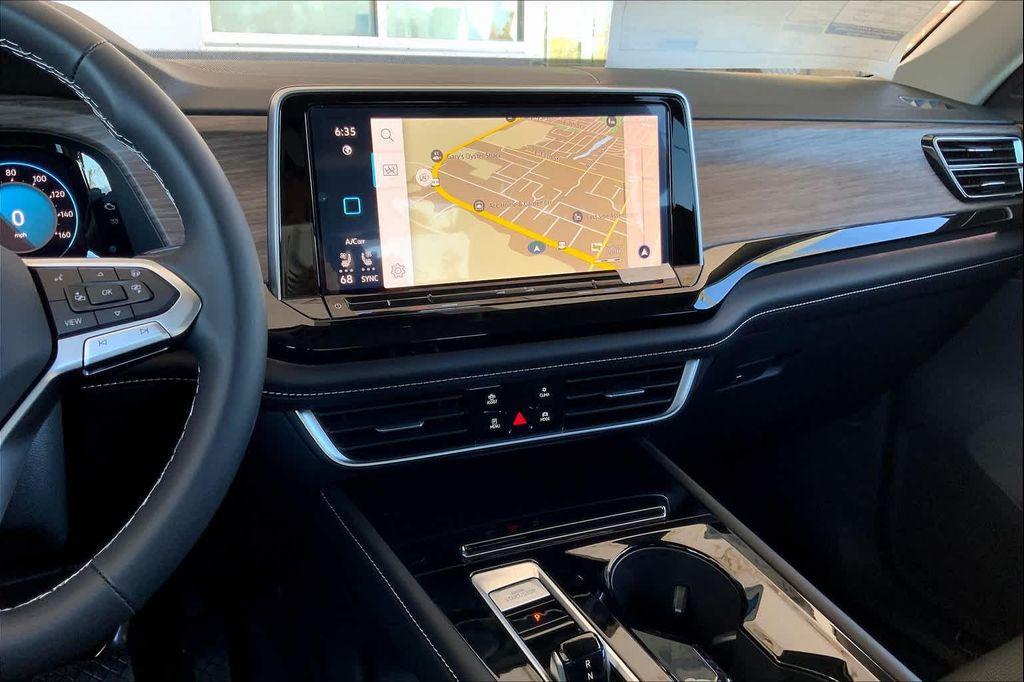 new 2025 Volkswagen Atlas car, priced at $49,878