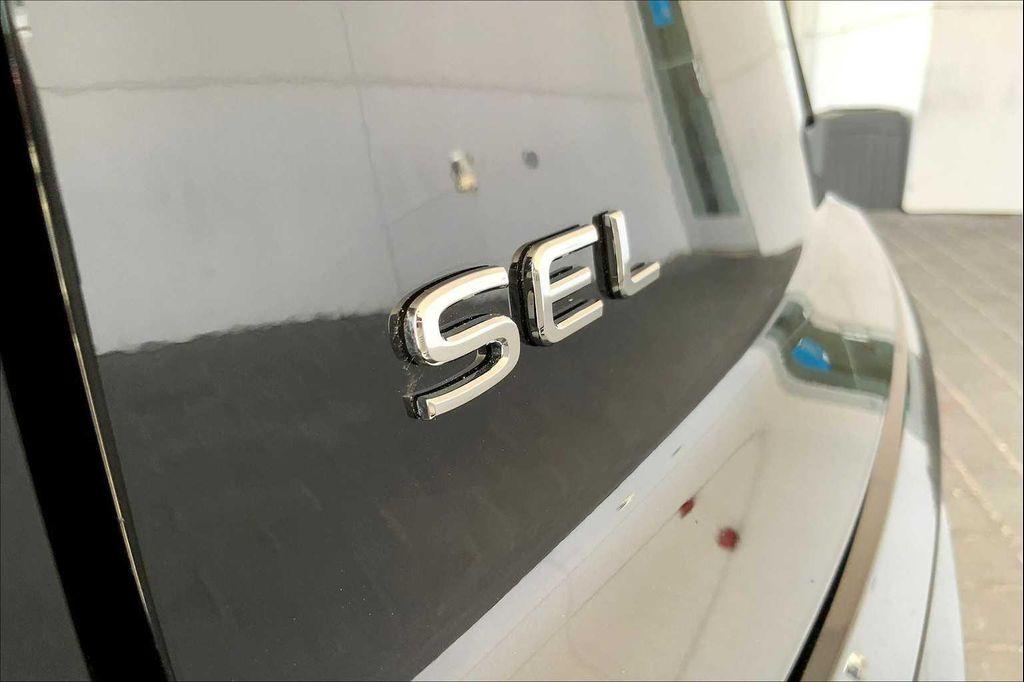 new 2025 Volkswagen Atlas Cross Sport car, priced at $52,711