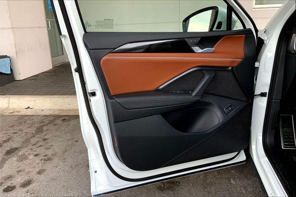 new 2026 Volkswagen Tiguan car, priced at $46,032