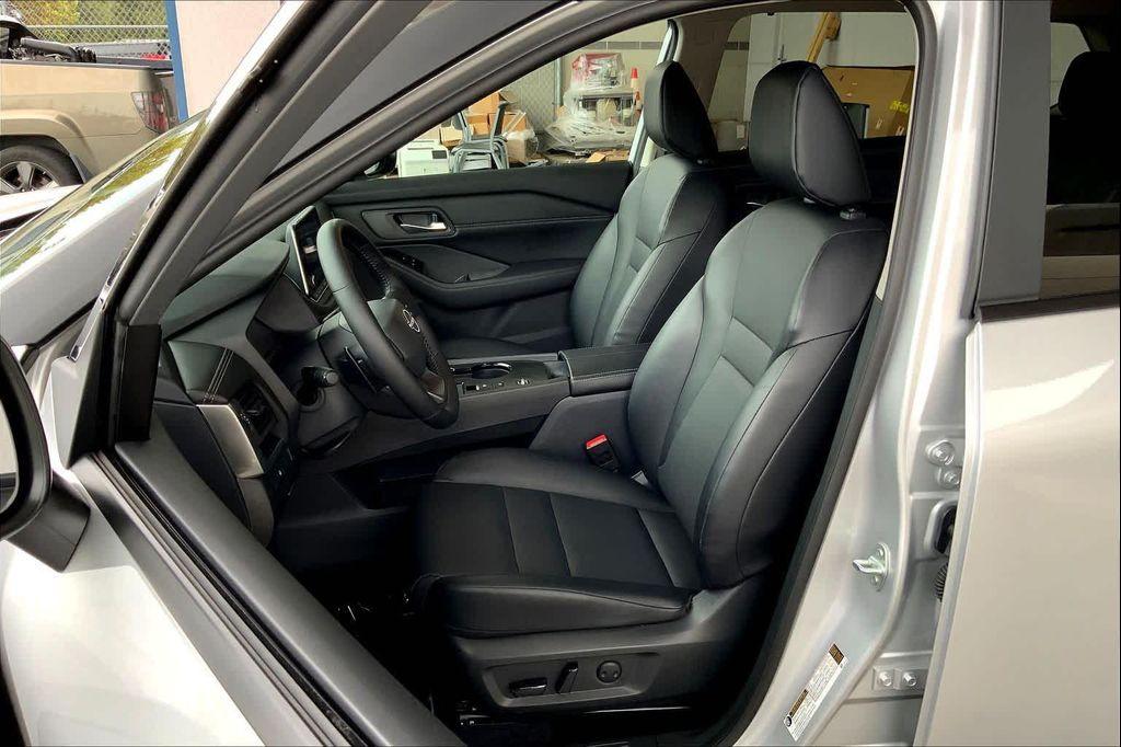 used 2025 Nissan Rogue car, priced at $25,499