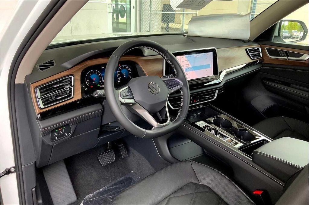 new 2026 Volkswagen Atlas car, priced at $46,588