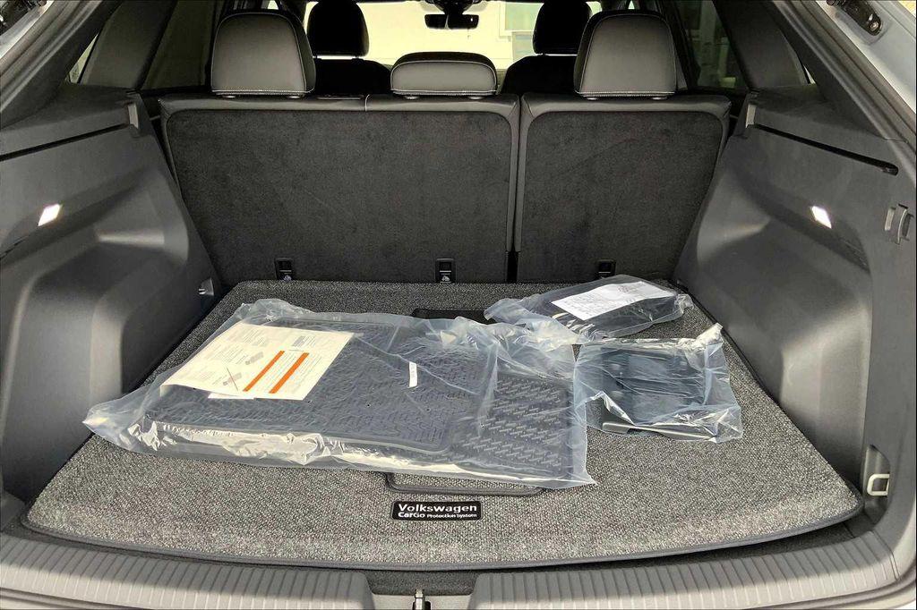 new 2026 Volkswagen Atlas Cross Sport car, priced at $44,116