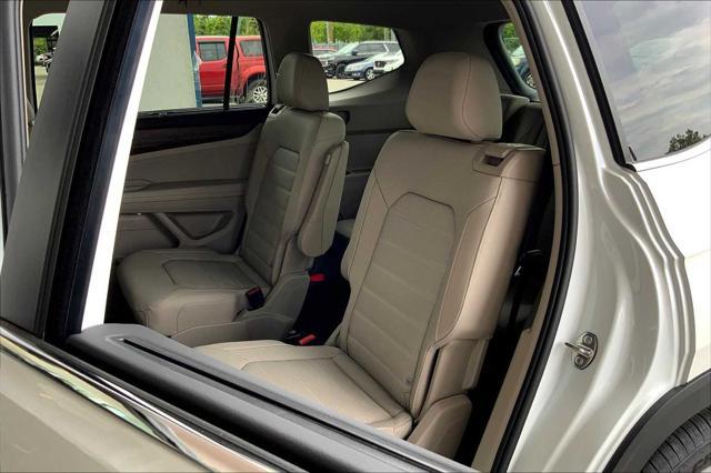 new 2025 Volkswagen Atlas car, priced at $50,181