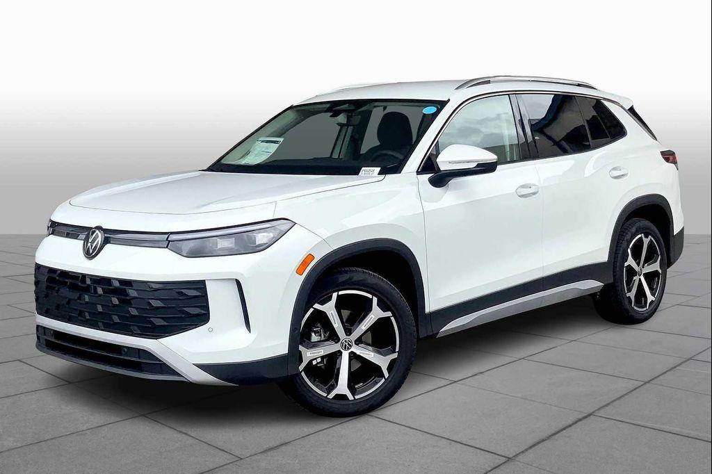 new 2025 Volkswagen Tiguan car, priced at $34,677