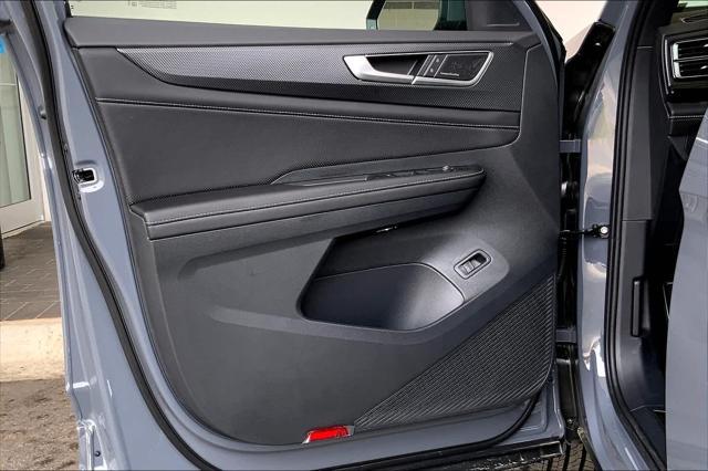 new 2025 Volkswagen Atlas Cross Sport car, priced at $53,522
