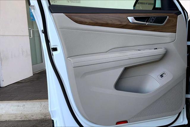 new 2025 Volkswagen Atlas car, priced at $45,509