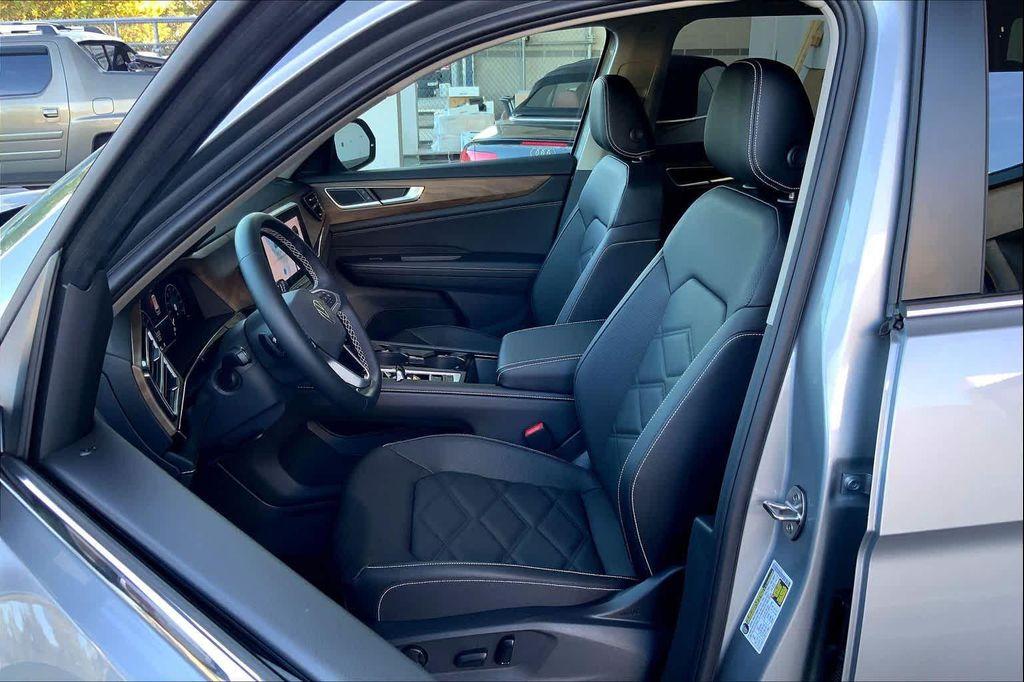 new 2026 Volkswagen Atlas car, priced at $47,871