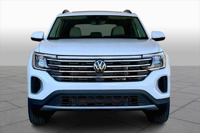 new 2025 Volkswagen Atlas car, priced at $44,713