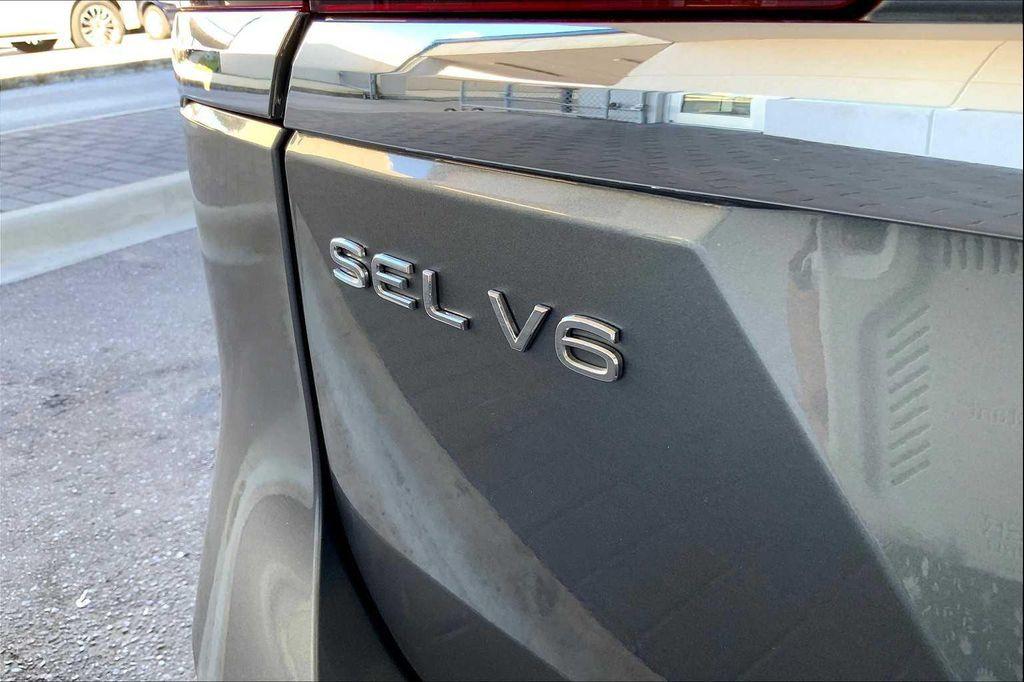 used 2021 Volkswagen Atlas car, priced at $17,999