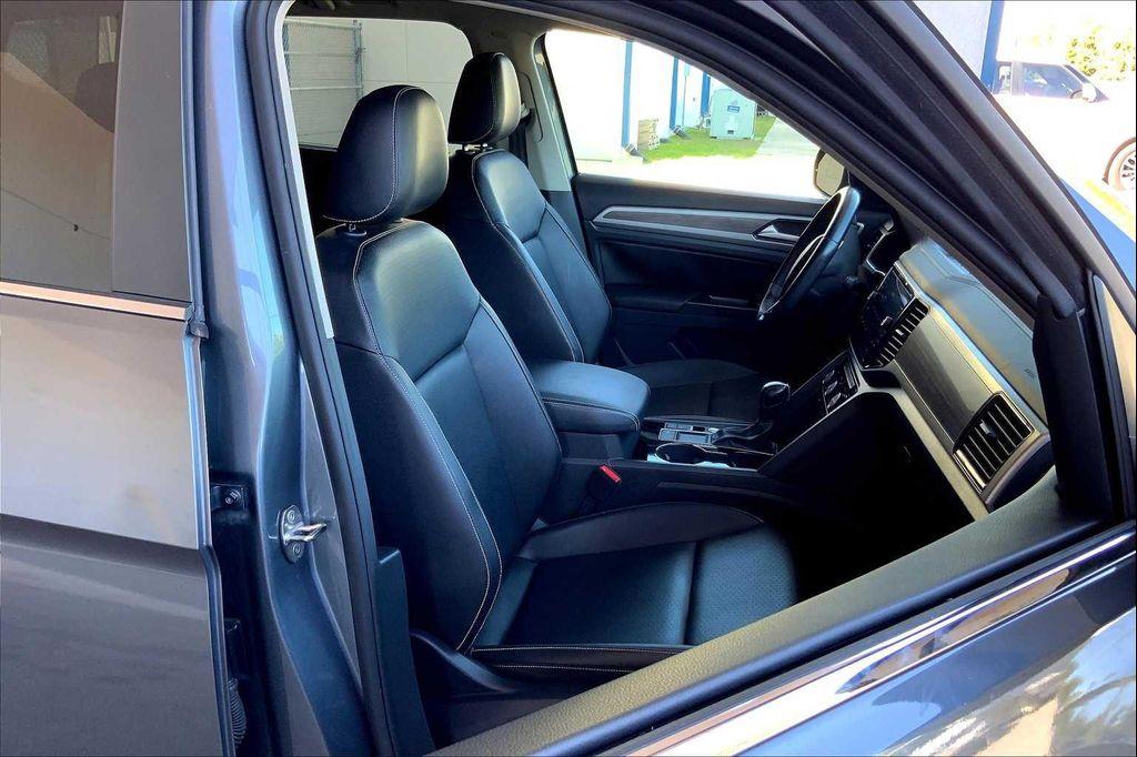 used 2021 Volkswagen Atlas car, priced at $17,999