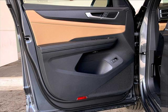 new 2025 Volkswagen Atlas Cross Sport car, priced at $50,044