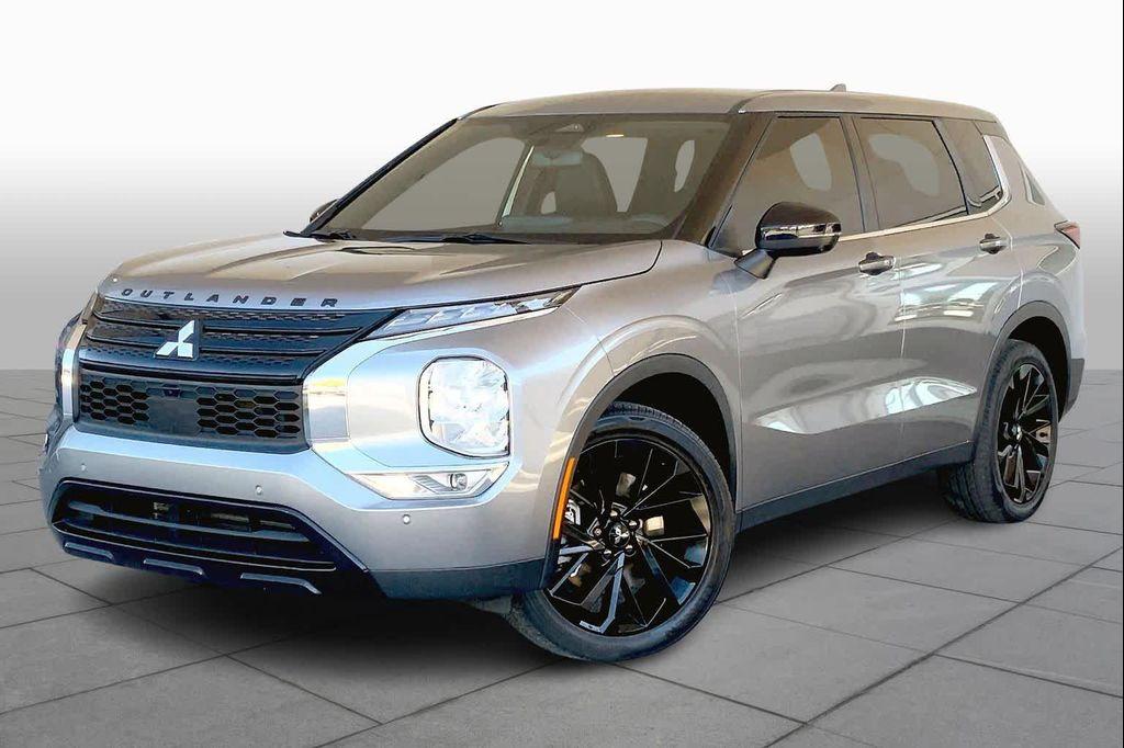 used 2023 Mitsubishi Outlander car, priced at $19,457