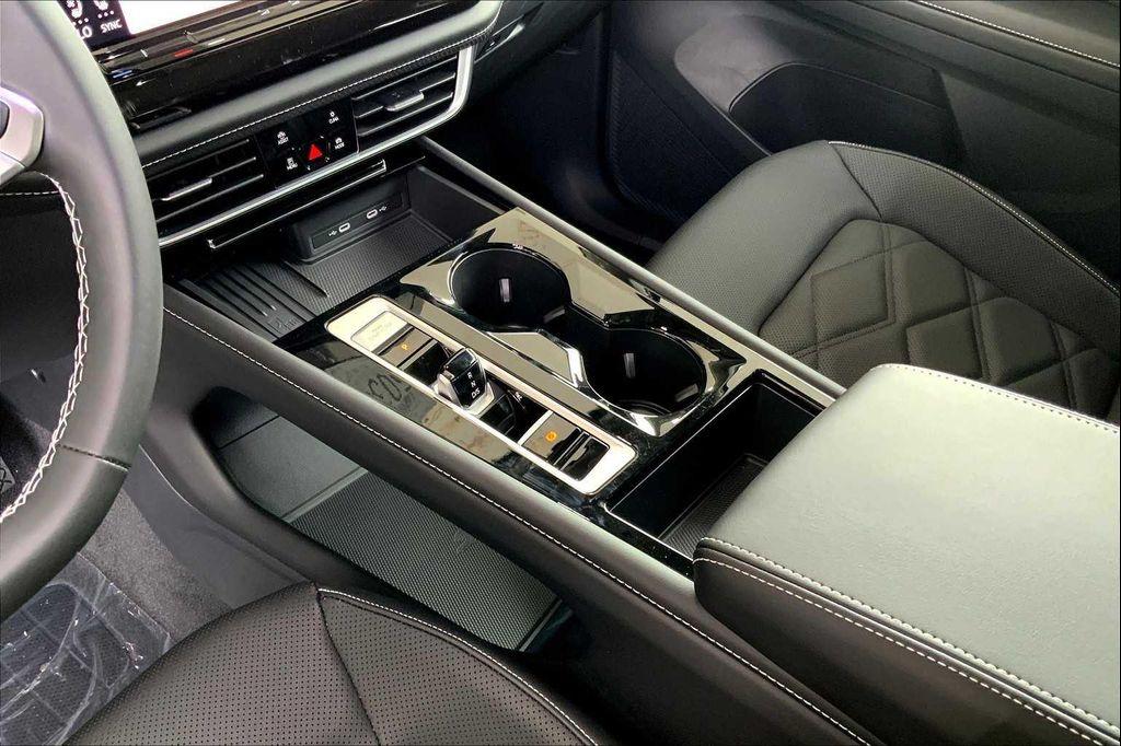 new 2026 Volkswagen Atlas car, priced at $46,259