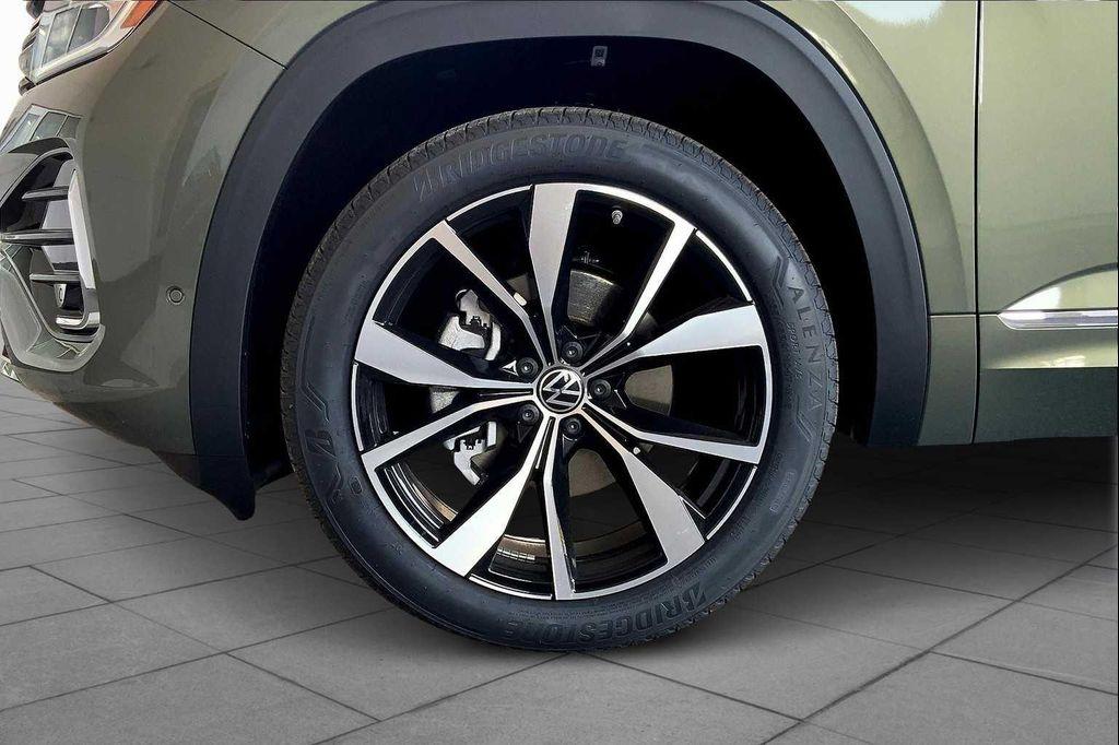 new 2026 Volkswagen Atlas car, priced at $55,073